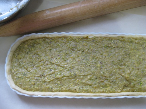 Ready for the oven, the filling is still very green.